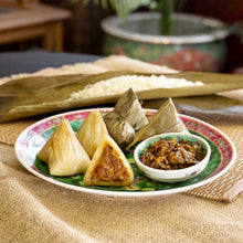 Load image into Gallery viewer, Festive Bundle 10 Mini Nyonya Chang (Pork) + 1 Bag Loose Tea
